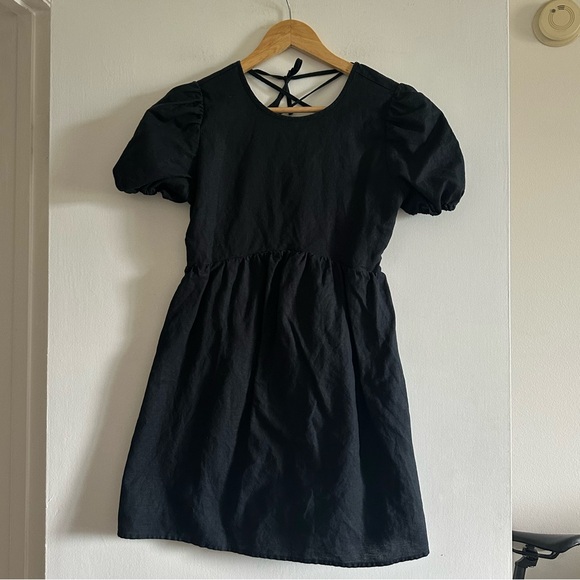 Aritzia Dresses & Skirts - Aritzia Sunday Best Black Lace Back Puffy Sleeve Mini Dress size XXS EUC